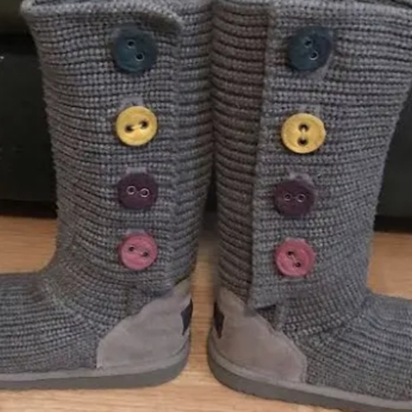 UGG Other - UGG girls  Youth size 2. Cardyll.  Gray knit with colorful buttons.